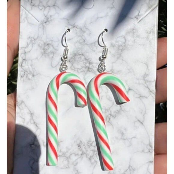 New! Red and Green Colored Candy Cane Dangle Earrings! Christmas so Cute!! - Picture 1 of 3